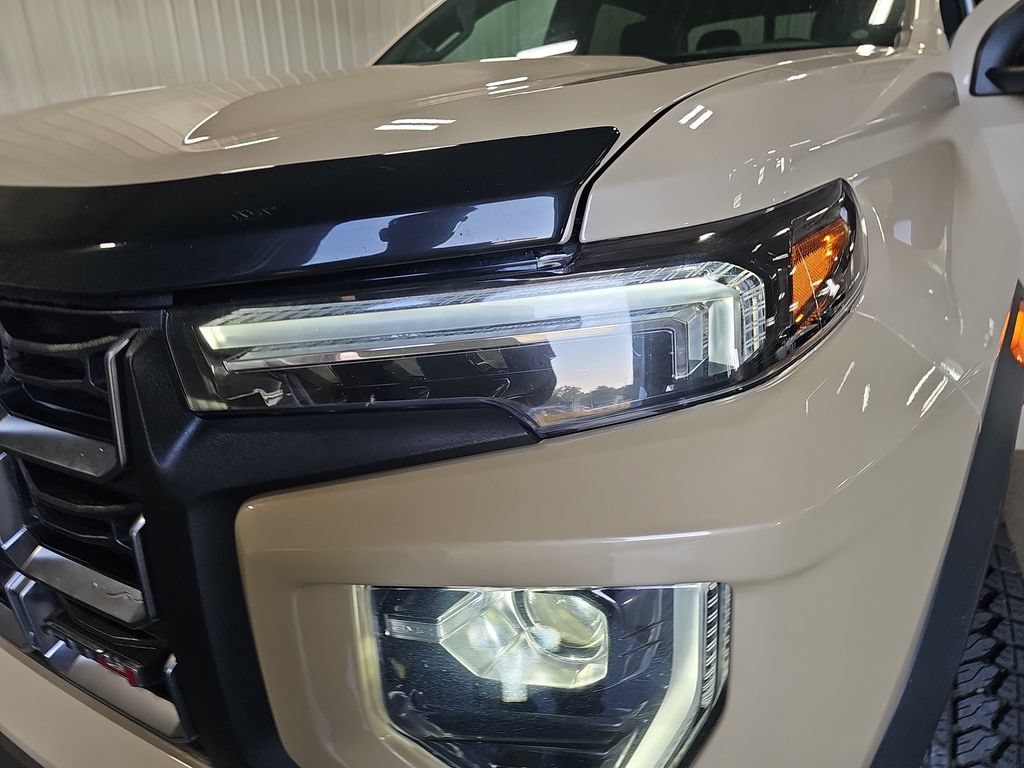 Used 2024 GMC Canyon AT4 w/ Technology Package AWD/4WD image 31