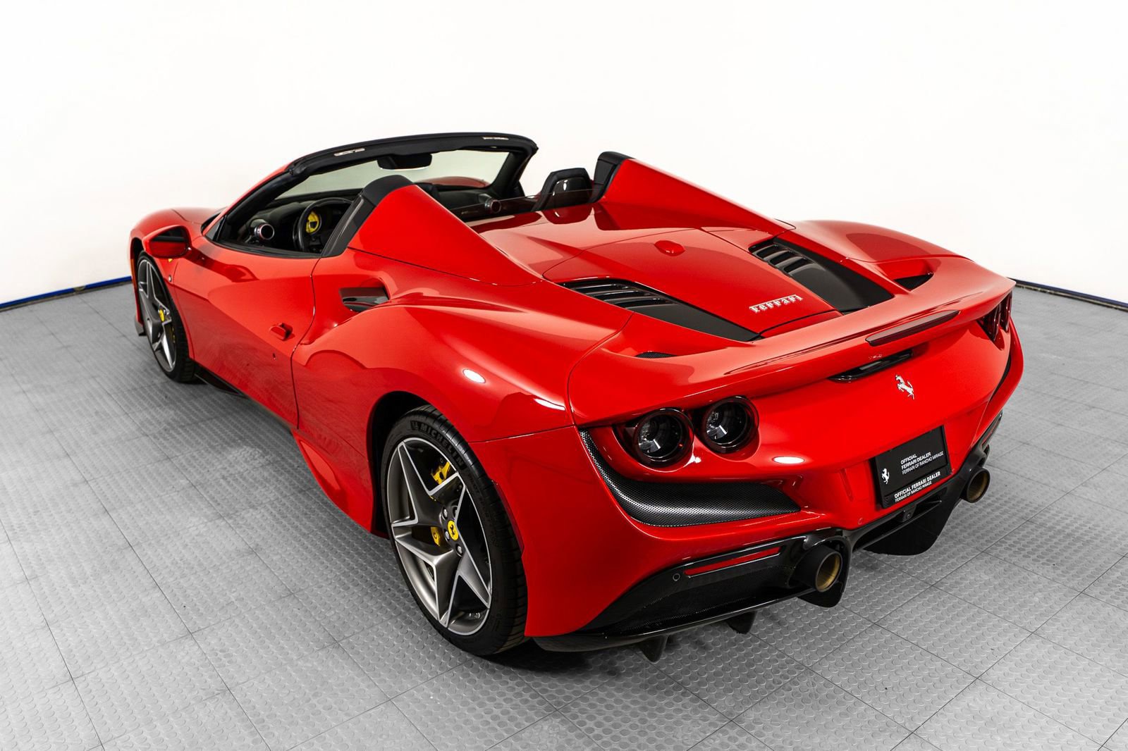 Certified 2021 Ferrari F8 Tributo Base image 10