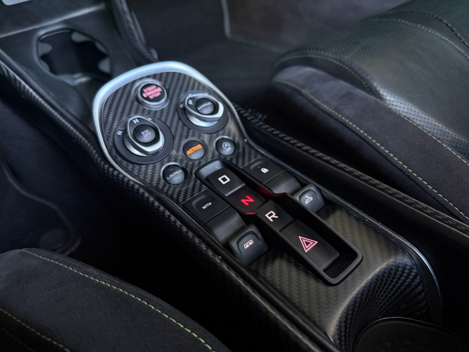 Used 2018 McLaren 570S Spider image 37