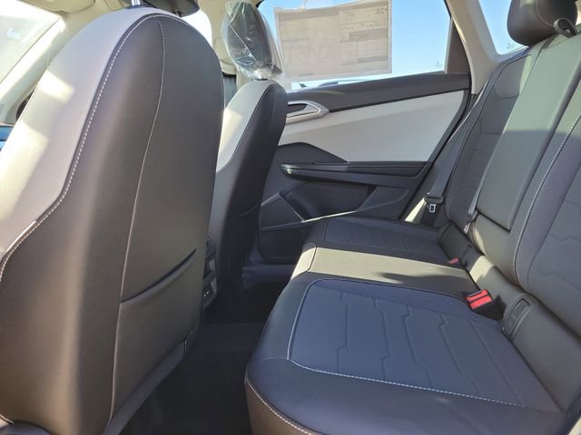 New 2026 Volkswagen Taos SE image 12