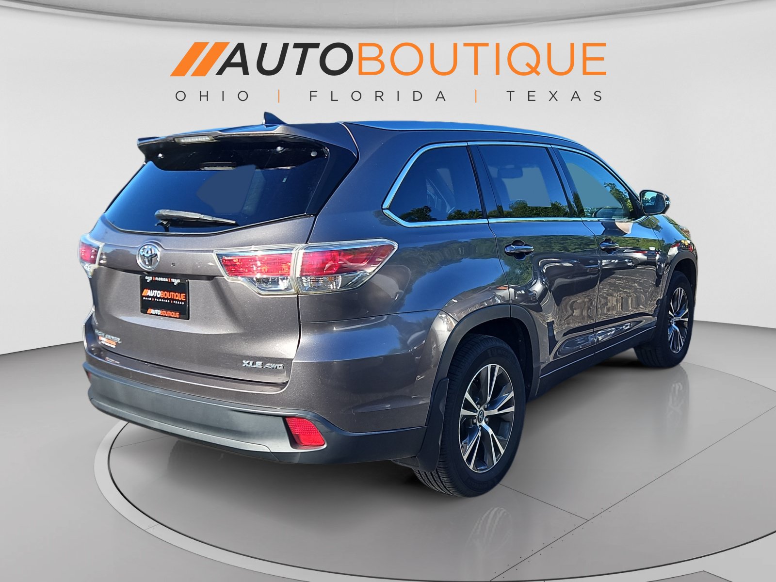 Used 2016 Toyota Highlander XLE AWD/4WD image 6
