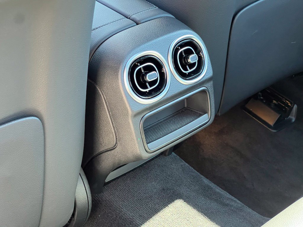 Certified 2026 Mercedes-Benz C 300 4MATIC Sedan image 28