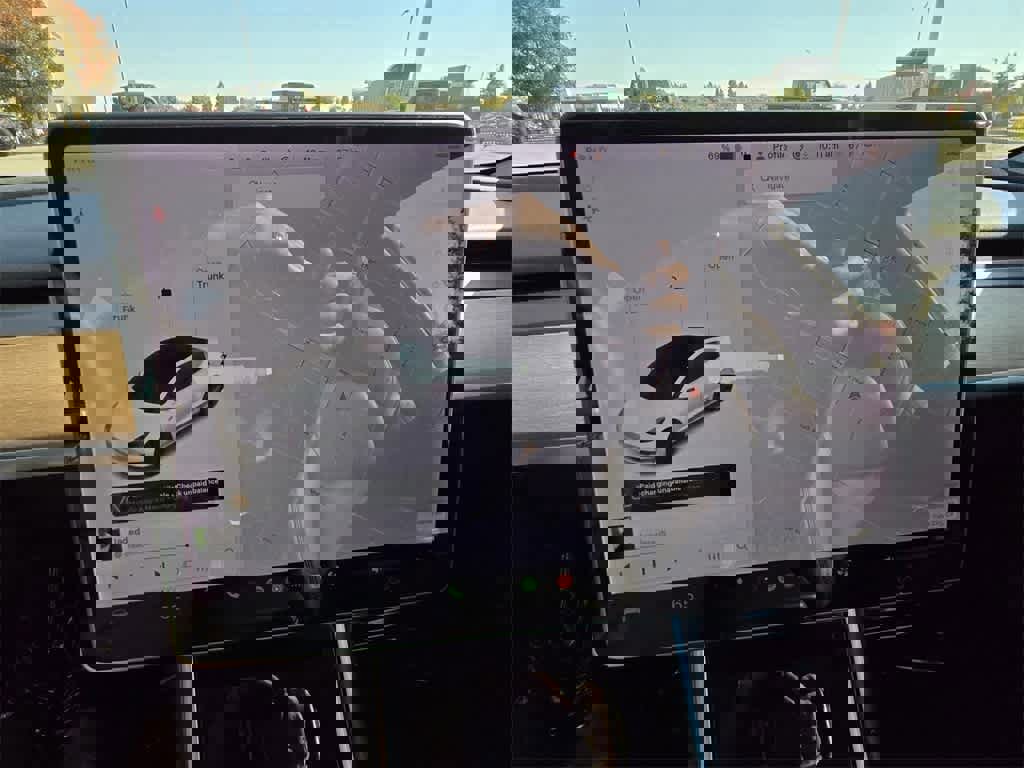 Used 2020 Tesla Model 3 Long Range image 18