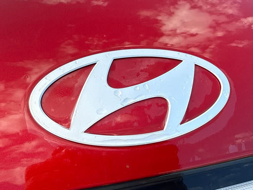 Used 2024 Hyundai Kona SEL AWD/4WD image 9