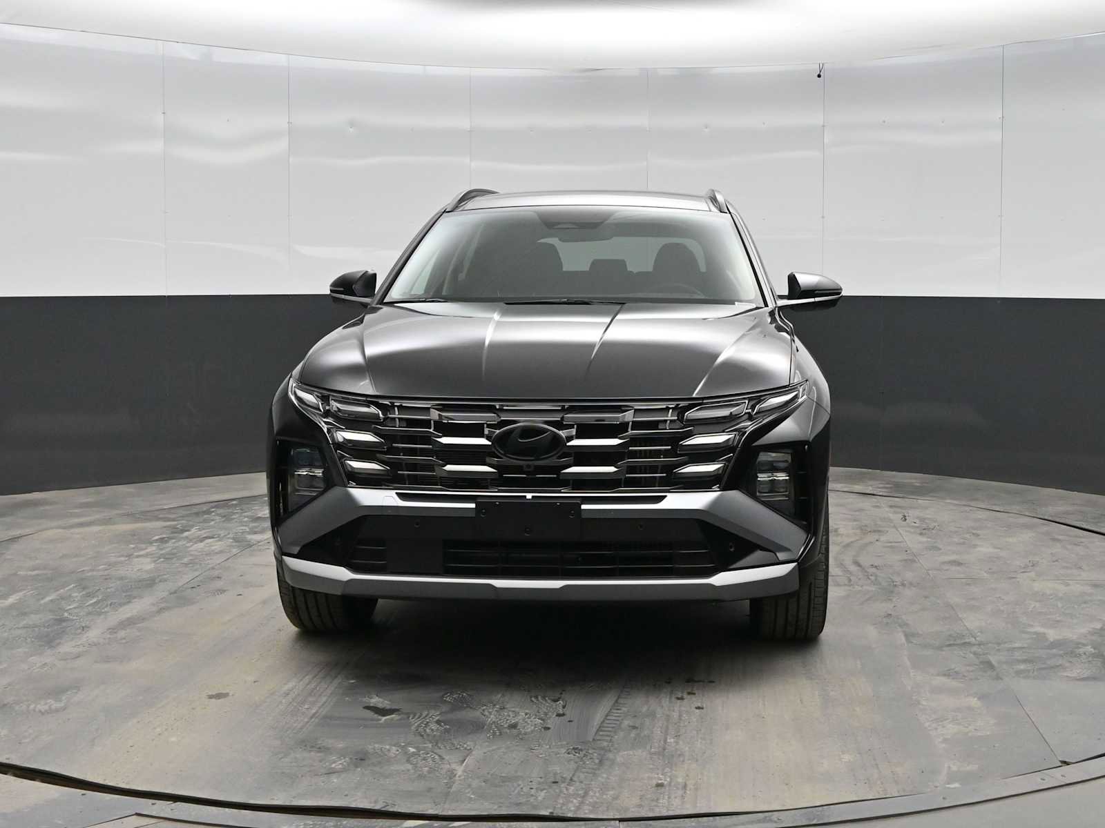 New 2026 Hyundai Tucson Limited AWD/4WD image 3