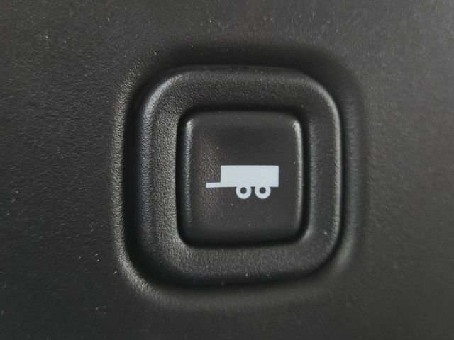 New 2025 Chevrolet Express 3500 w/ Power Convenience Package image 6