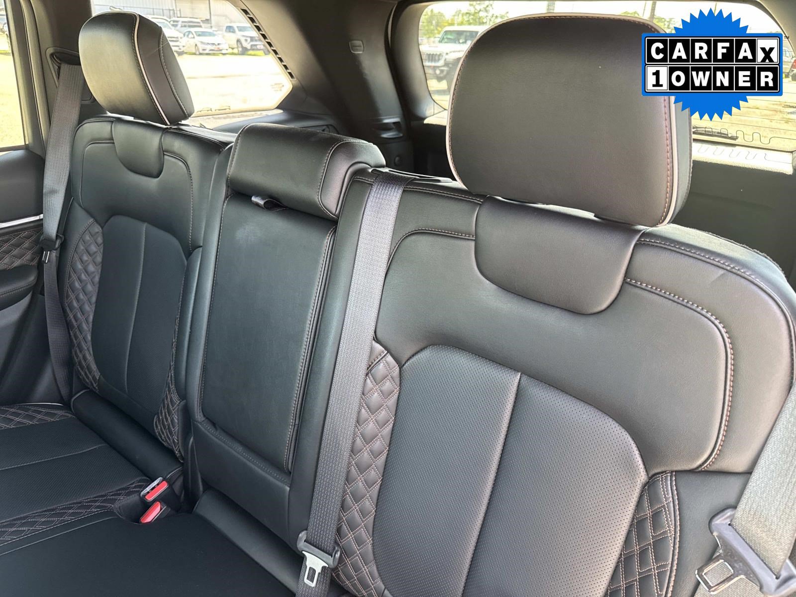 Used 2025 Jeep Grand Cherokee Summit AWD/4WD image 14