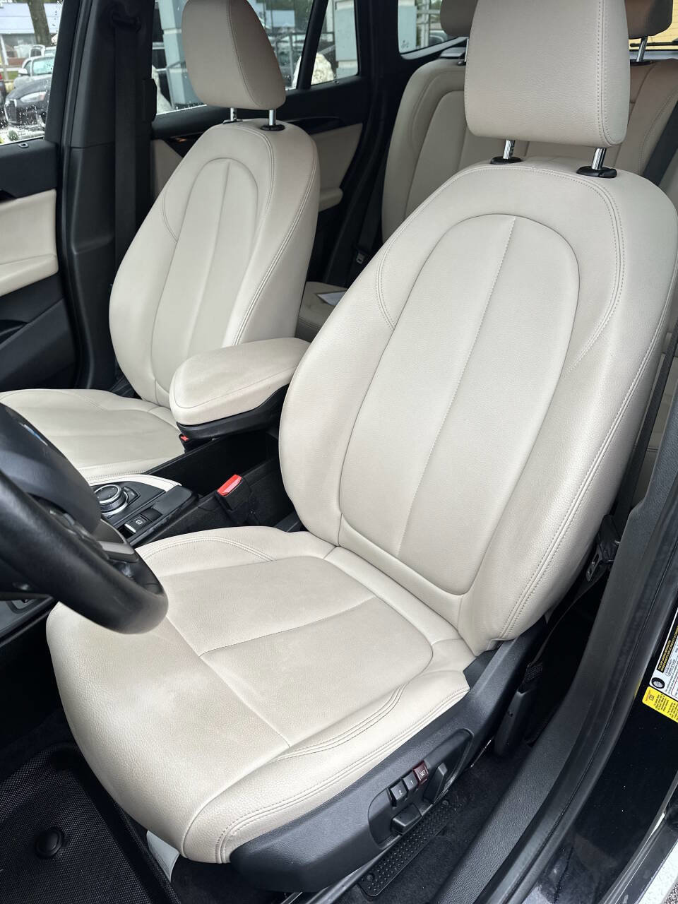 Used 2019 BMW X1 sDrive28i FWD image 17