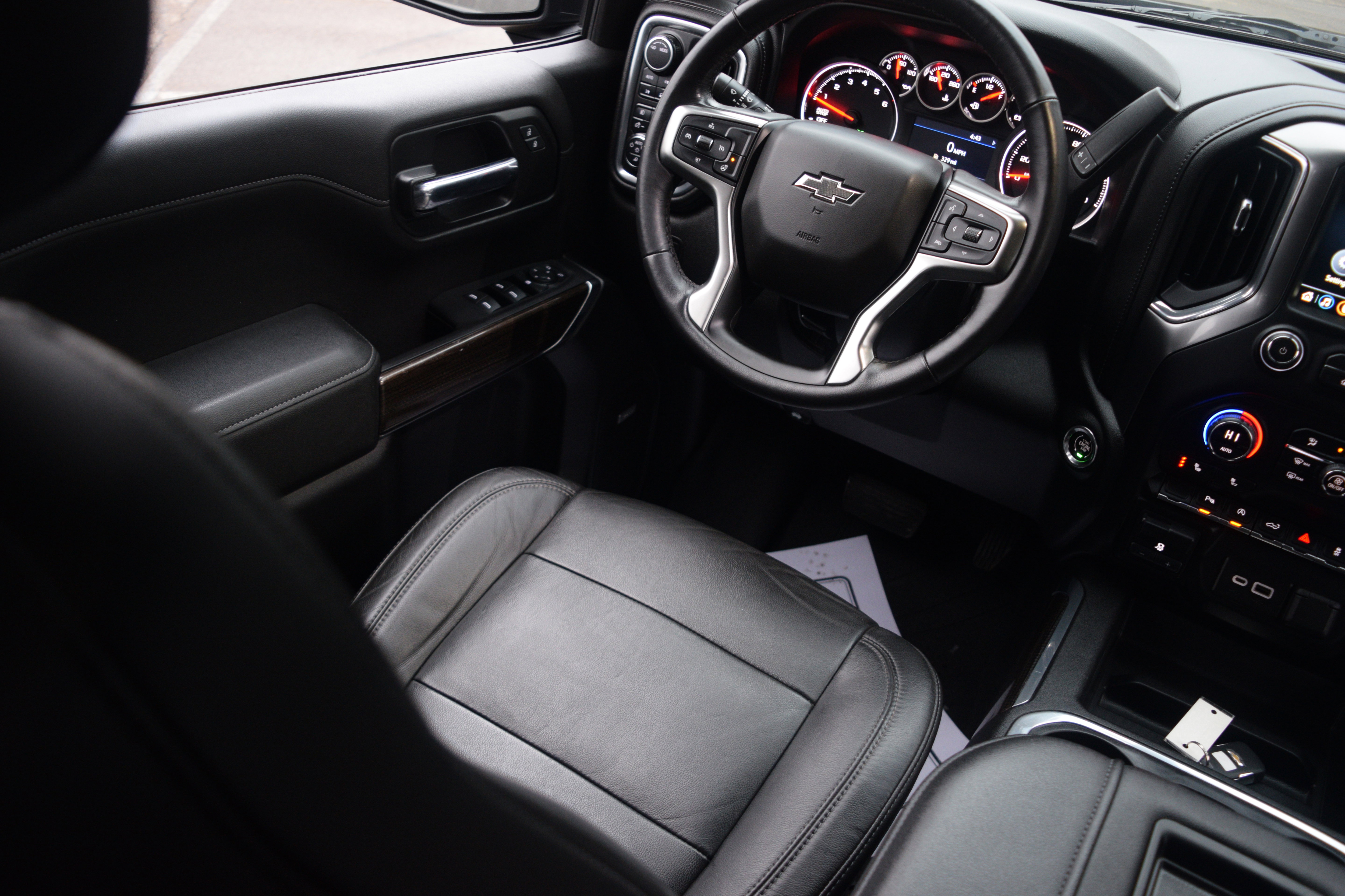 Used 2020 Chevrolet Silverado 1500 RST w/ All-Star Edition image 2