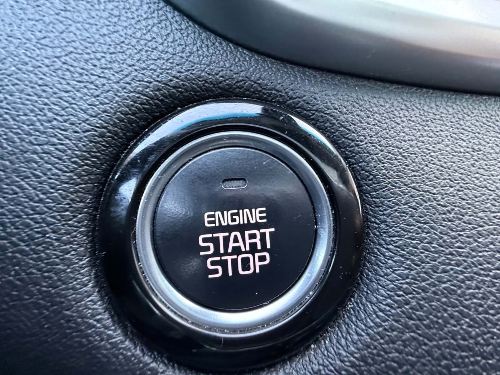 Used 2019 Kia Sorento SX image 30