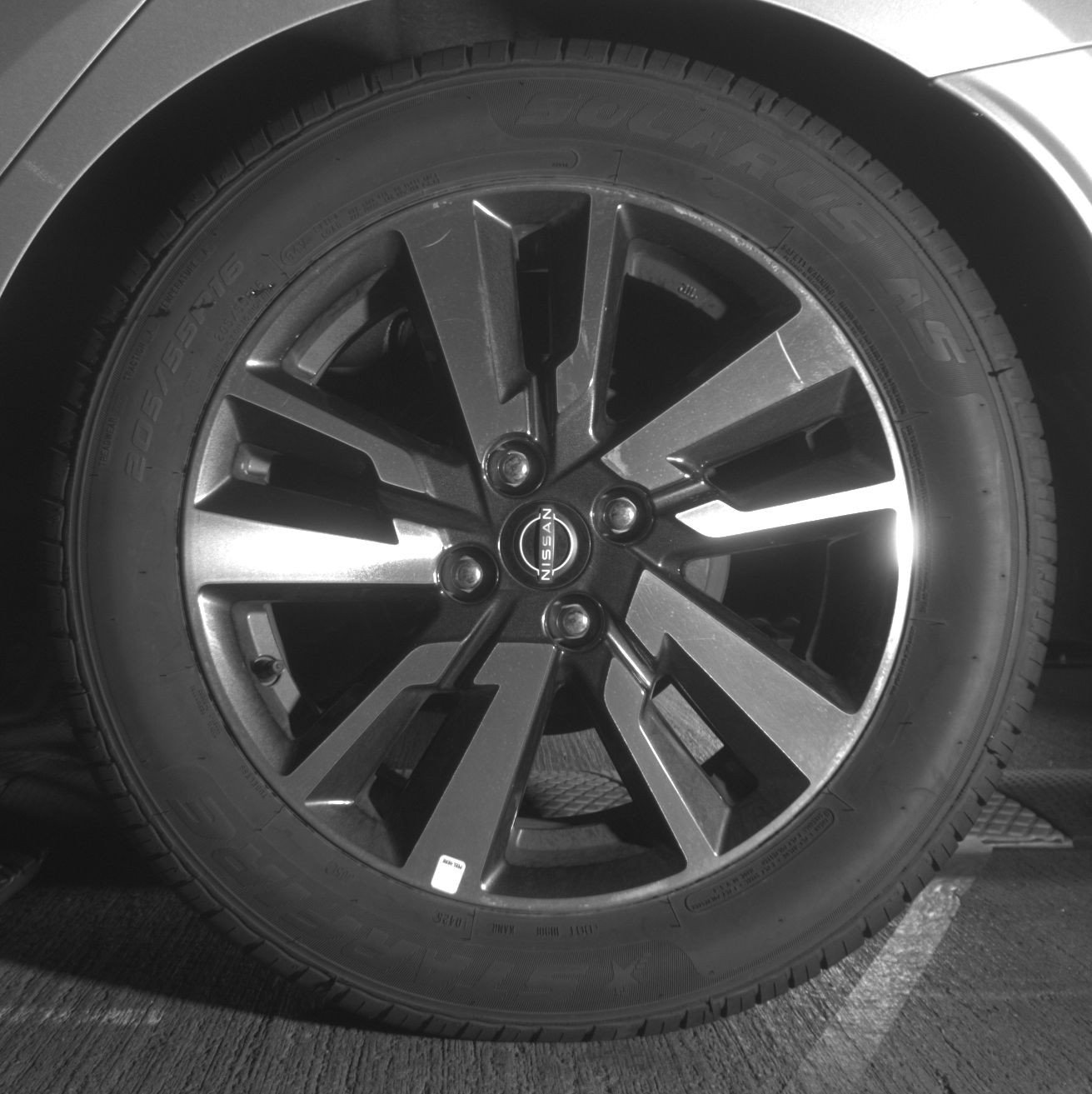 Used 2025 Nissan Versa SV FWD image 14