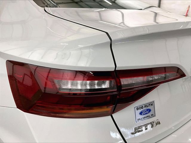 Used 2019 Volkswagen Jetta R-Line FWD image 28