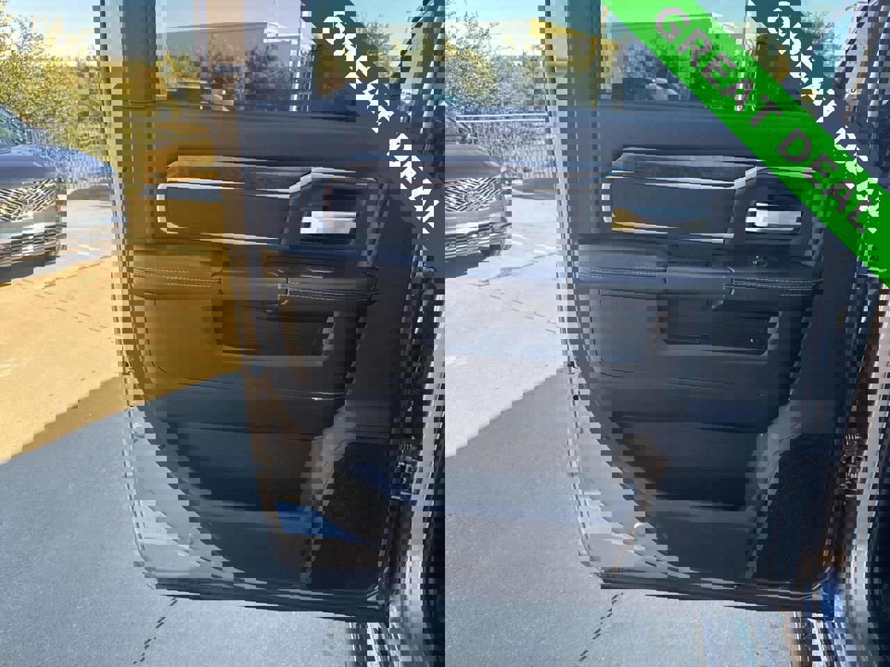 Used 2024 RAM 2500 Big Horn w/ Safety Group image 13