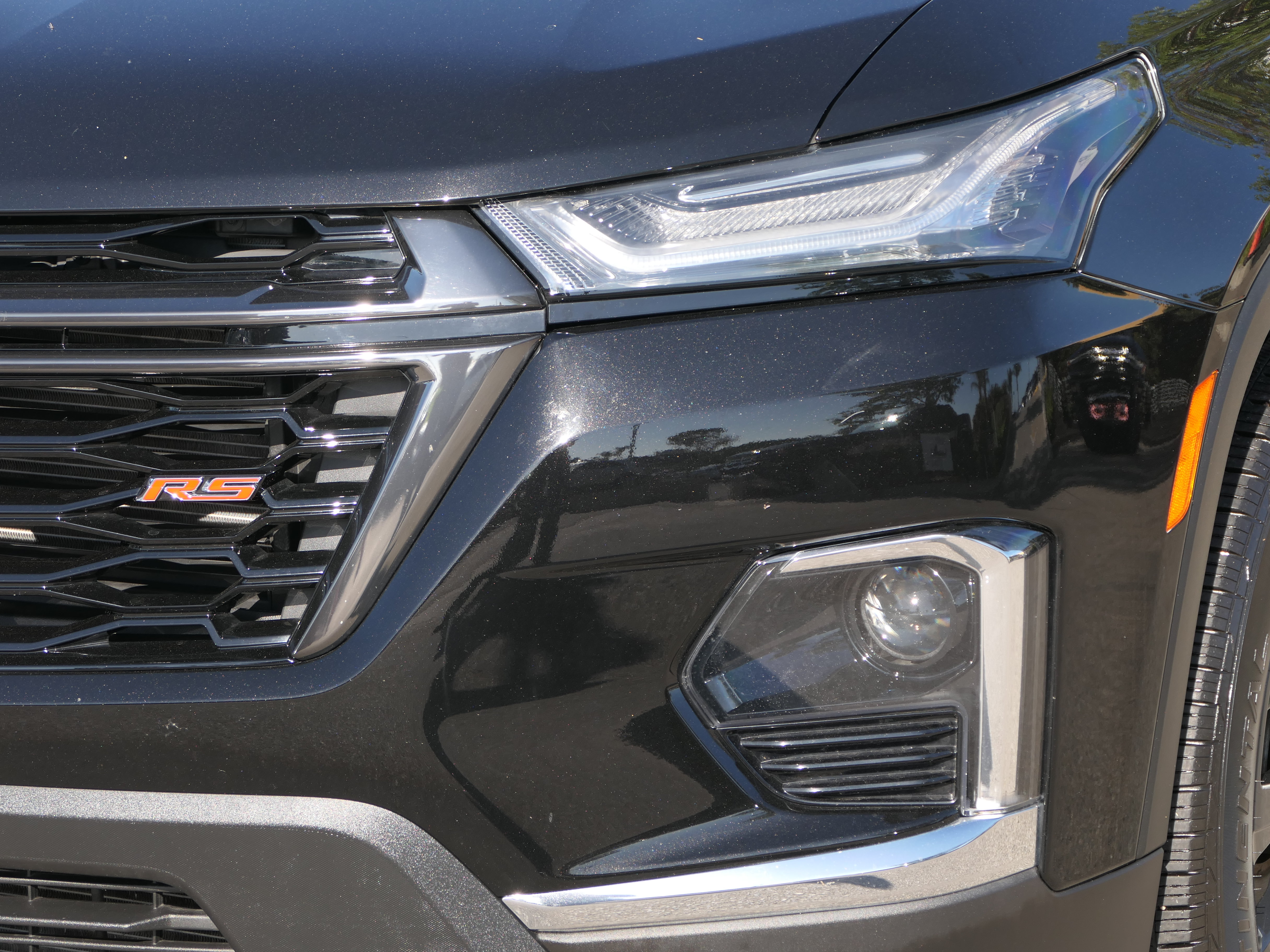 Used 2023 Chevrolet Traverse RS FWD image 9