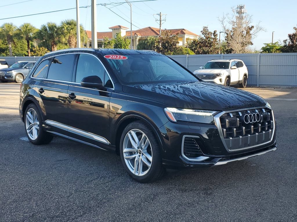 Certified 2025 Audi Q7 2.0T Premium Plus w/ Premium Plus Package AWD/4WD image 2