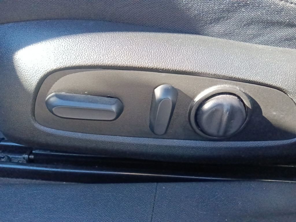 Used 2024 Chevrolet Malibu LT image 17