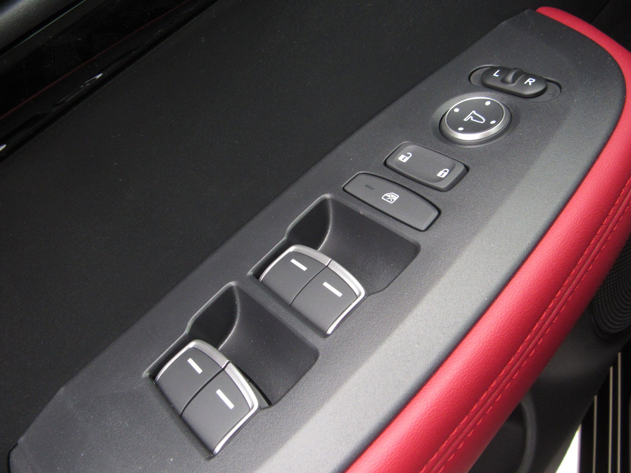 Certified 2025 Acura ADX A-Spec image 25