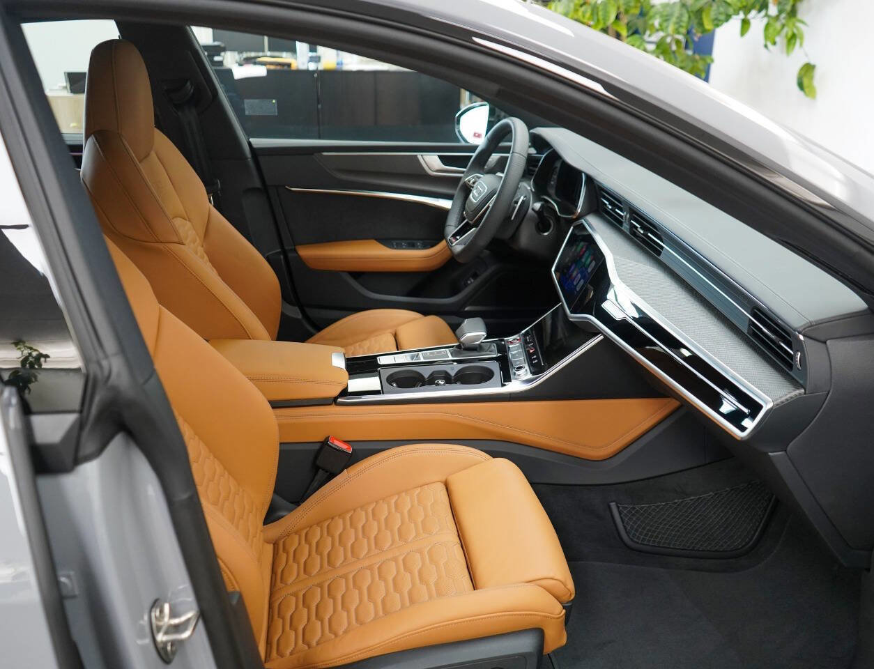 Used 2025 Audi RS 7 Performance AWD/4WD image 63