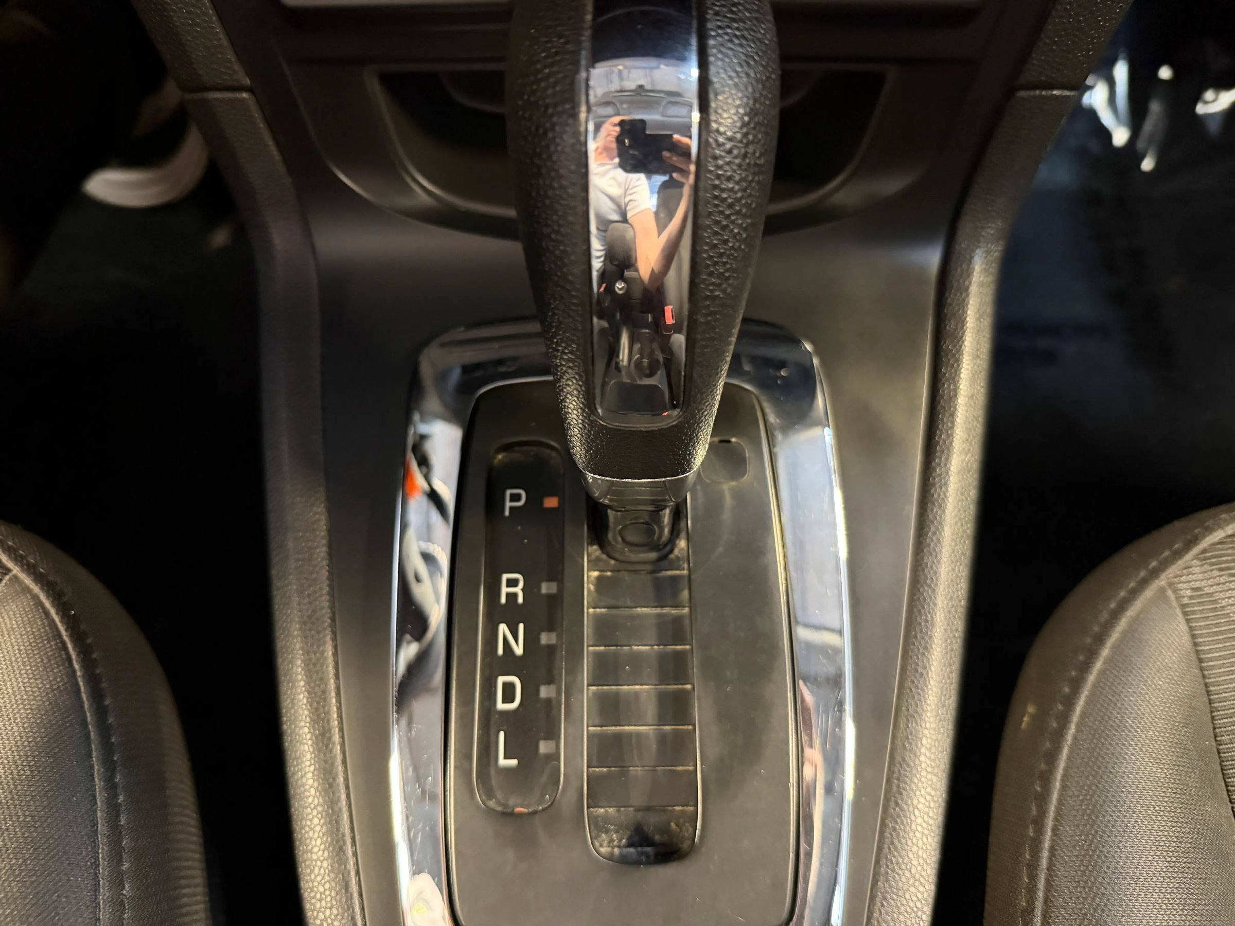 Used 2012 Ford Fiesta SE w/ Super Fuel Economy Pkg FWD image 20