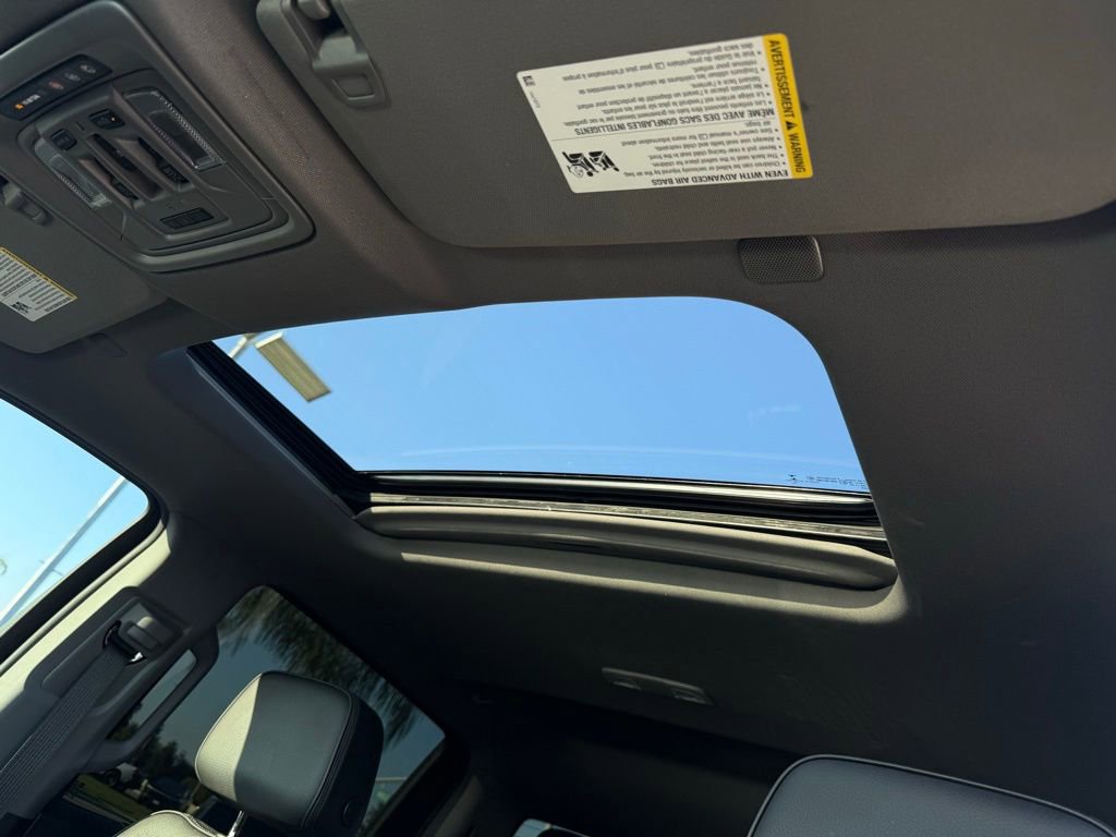 Used 2022 GMC Sierra 1500 Denali w/ Technology Package image 17