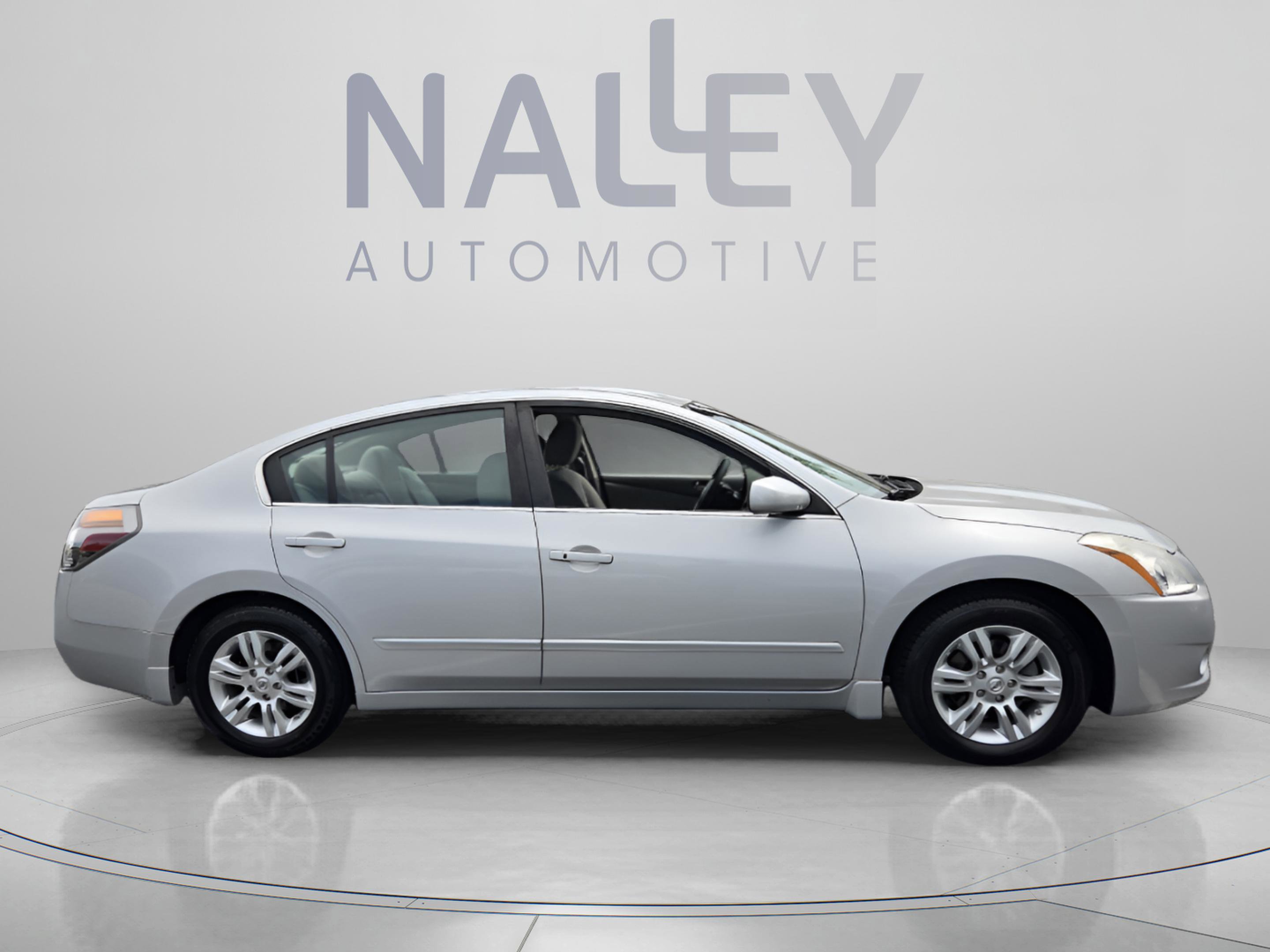 Used 2011 Nissan Altima 2.5 S w/ Convenience Pkg FWD image 6