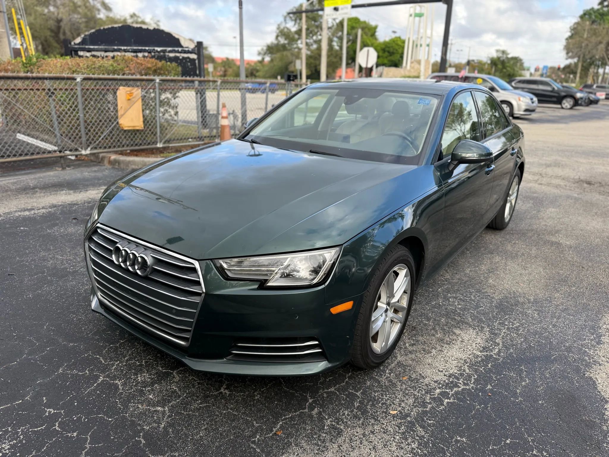 Used 2017 Audi A4 2.0T Premium image 1
