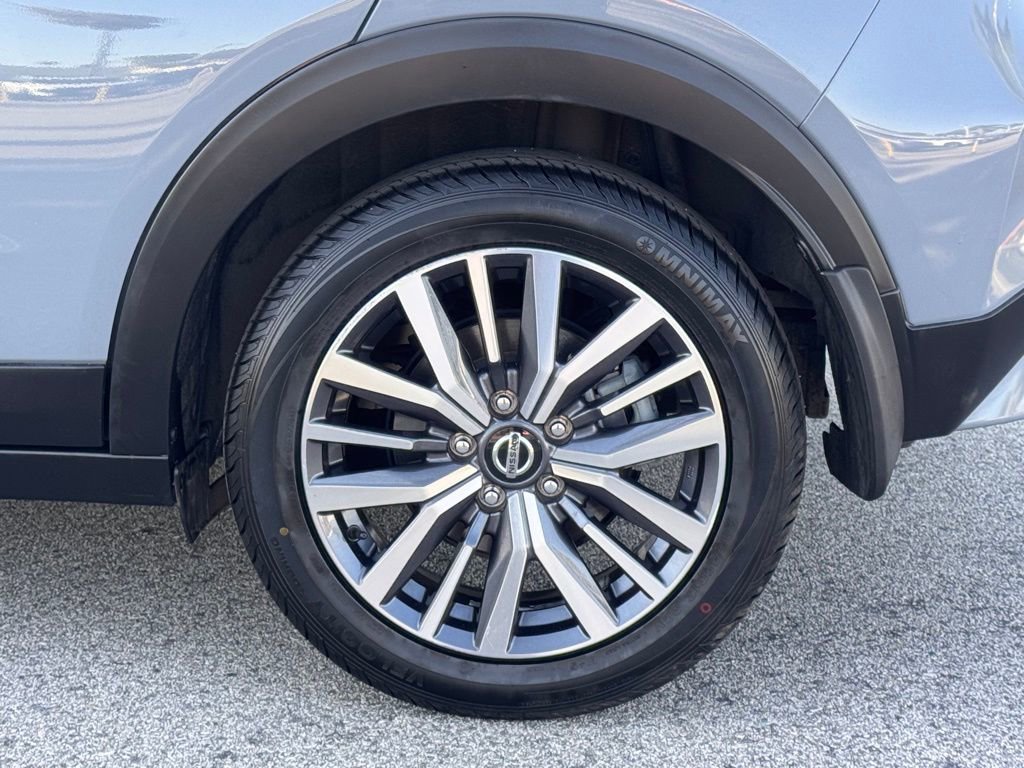 Certified 2021 Nissan Kicks SV FWD image 10