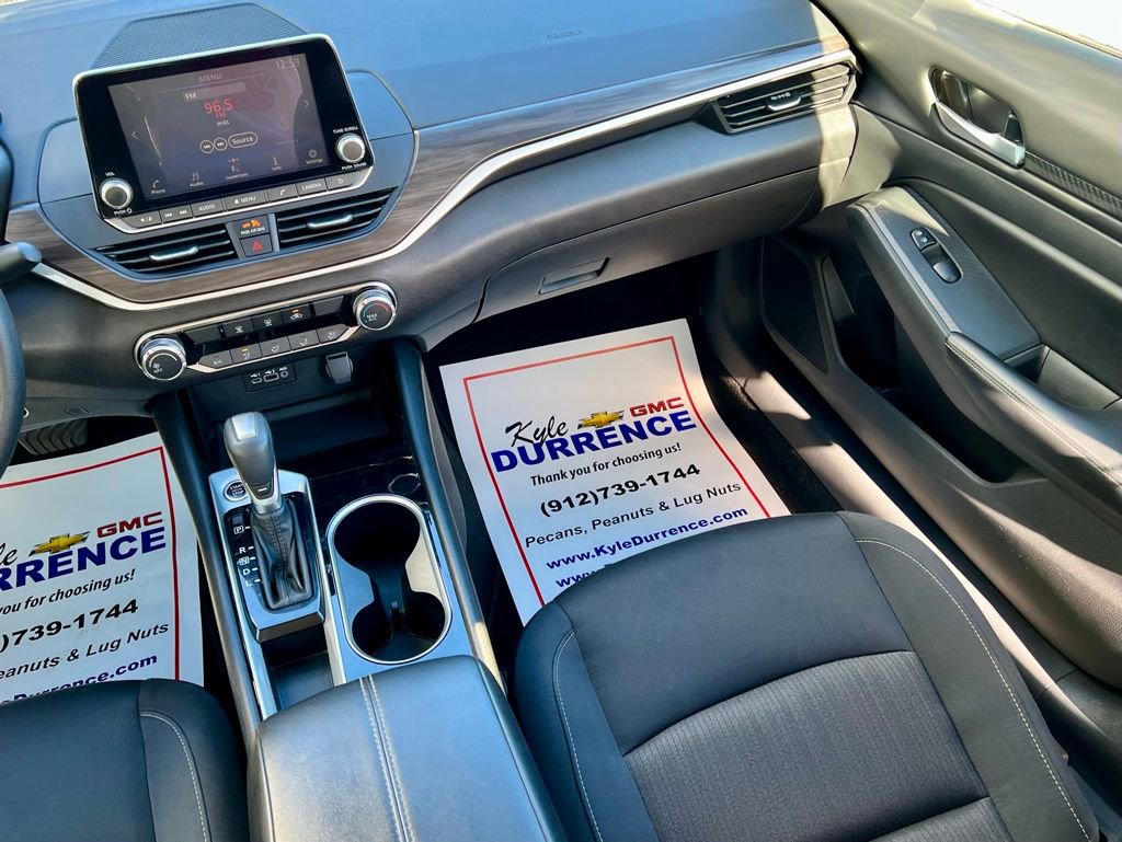 Used 2024 Nissan Altima 2.5 SV image 18