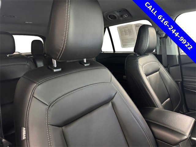 Used 2023 Ford Explorer XLT w/ Equipment Group 202A image 11