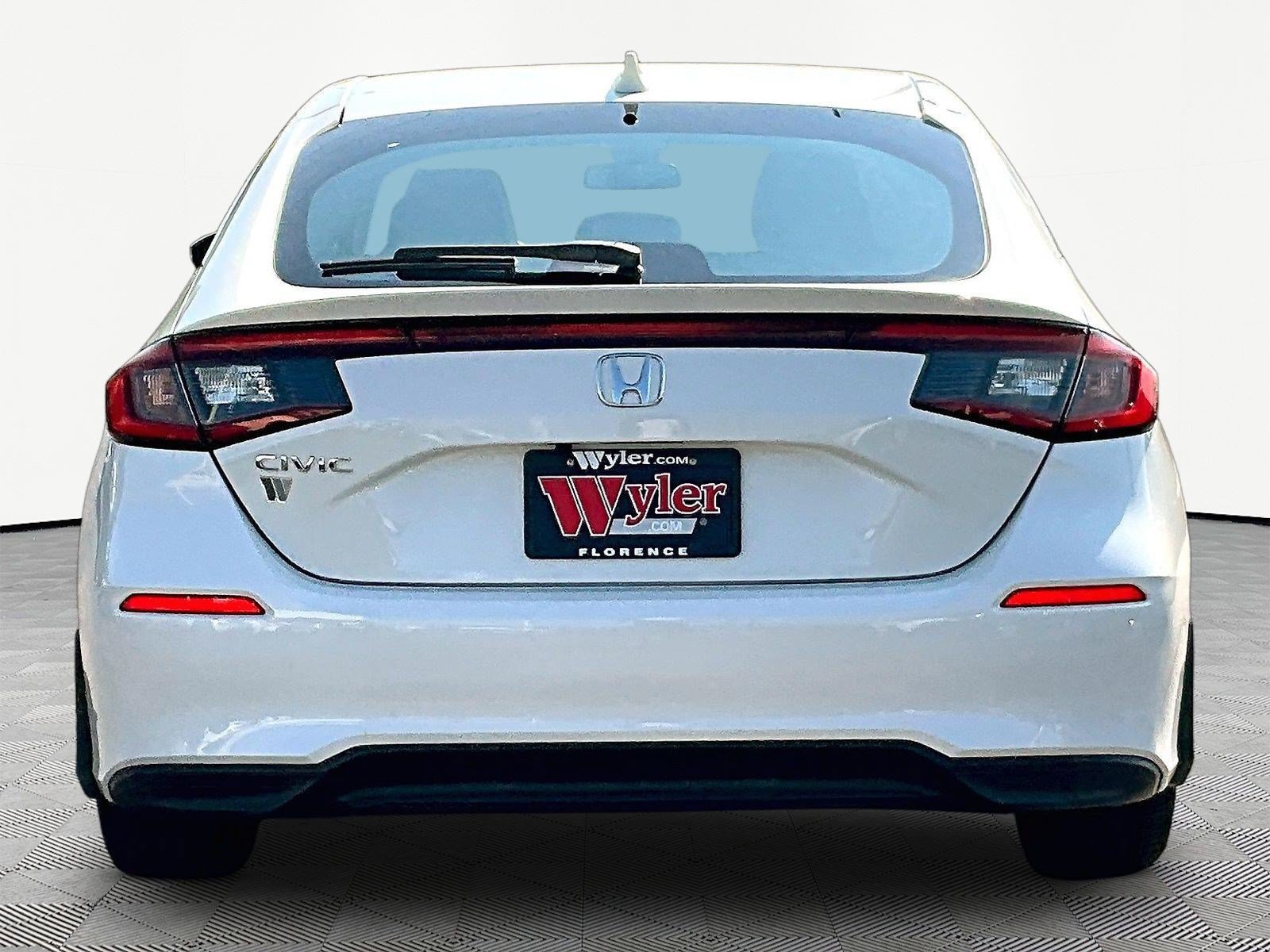 Used 2024 Honda Civic EX-L image 5