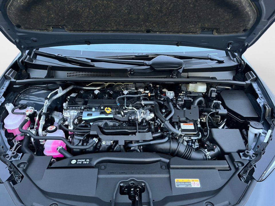 New 2026 Toyota Prius LE image 13