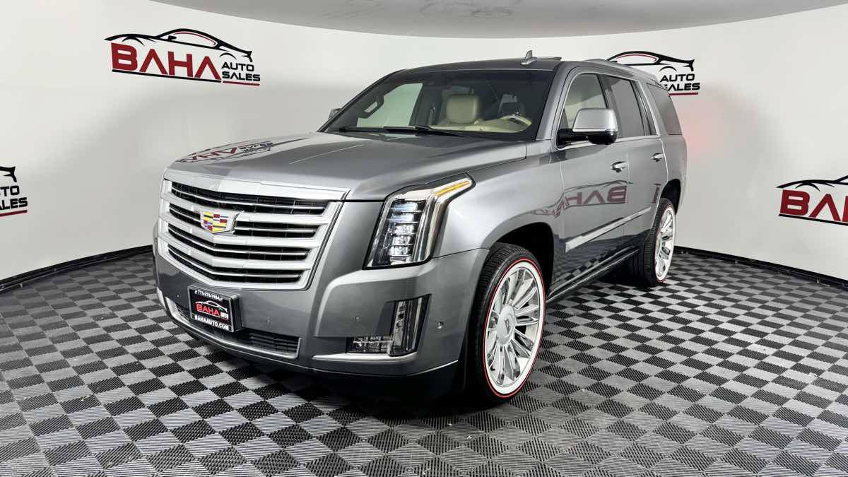 Used 2019 Cadillac Escalade Platinum AWD/4WD image 4