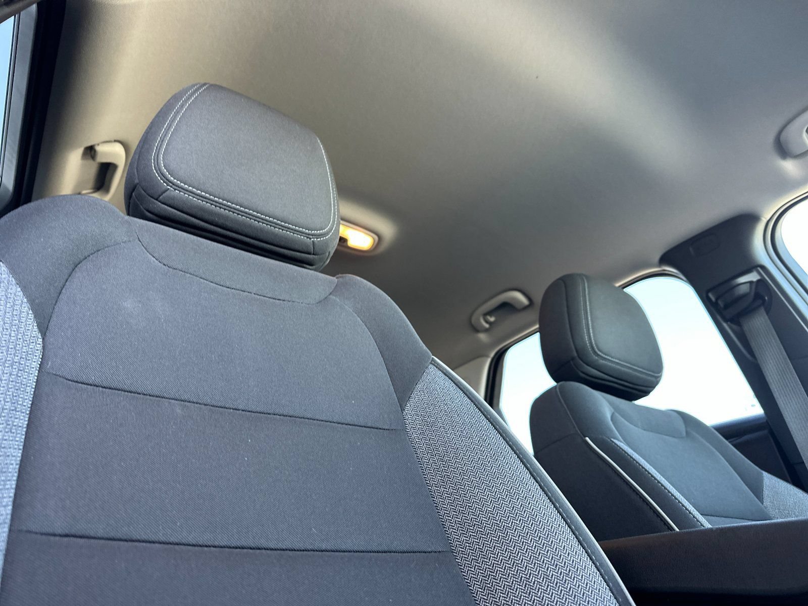 Used 2025 Chevrolet TrailBlazer LT FWD image 16
