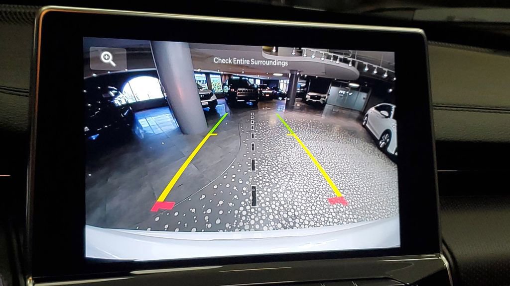 Used 2026 Jeep Compass Latitude image 24