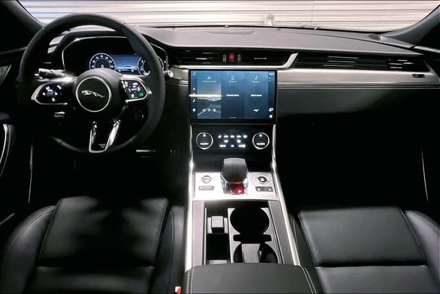 New 2024 Jaguar XF R-Dynamic SE image 6