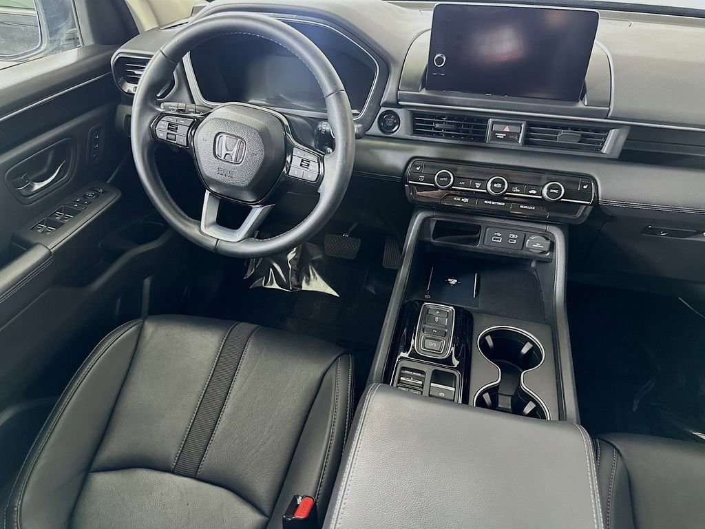 Used 2023 Honda Pilot Touring image 18