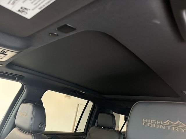Certified 2024 Chevrolet Suburban High Country image 28