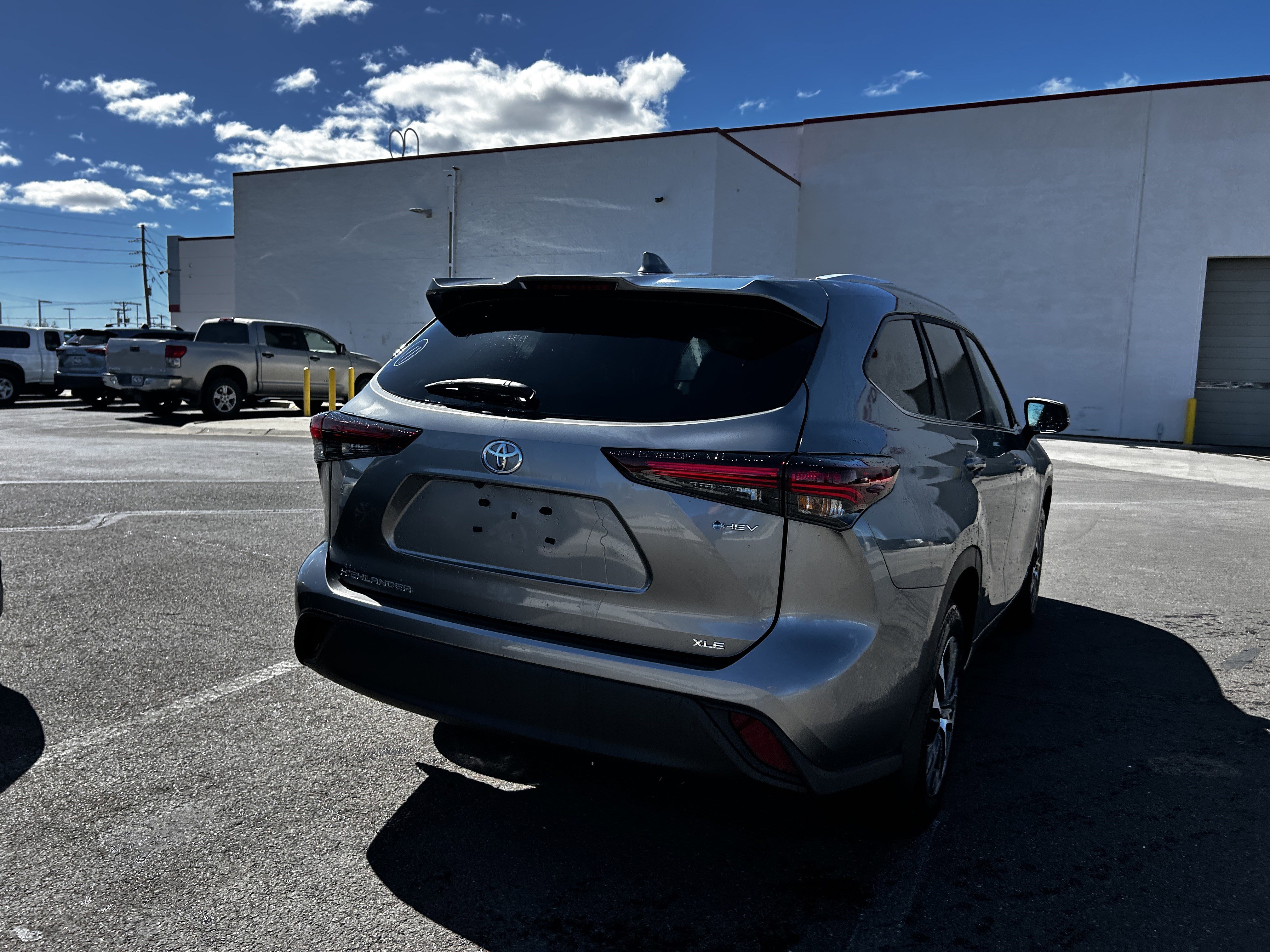 Used 2026 Toyota Highlander XLE image 5