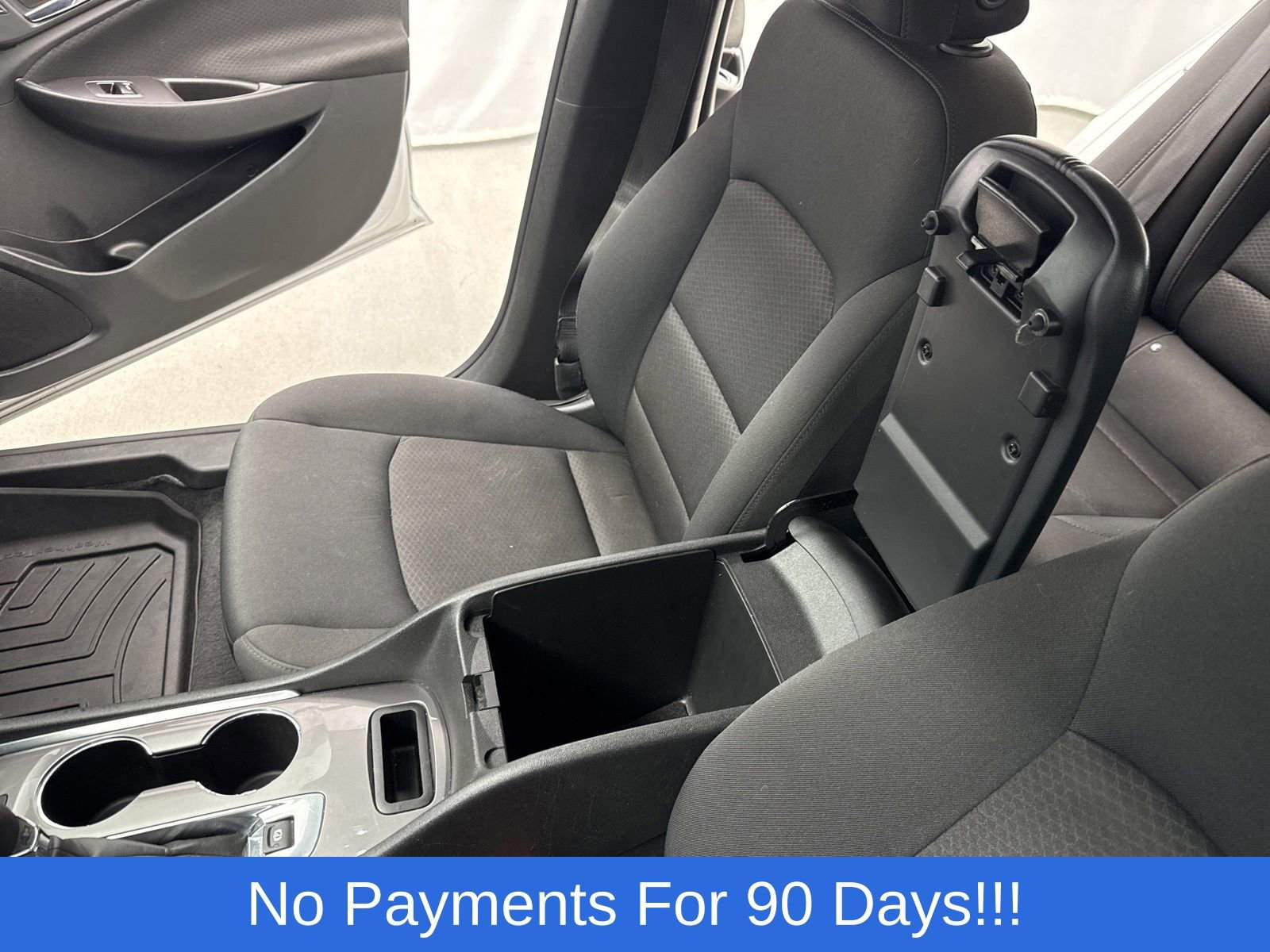 Used 2022 Chevrolet Malibu LT FWD image 21