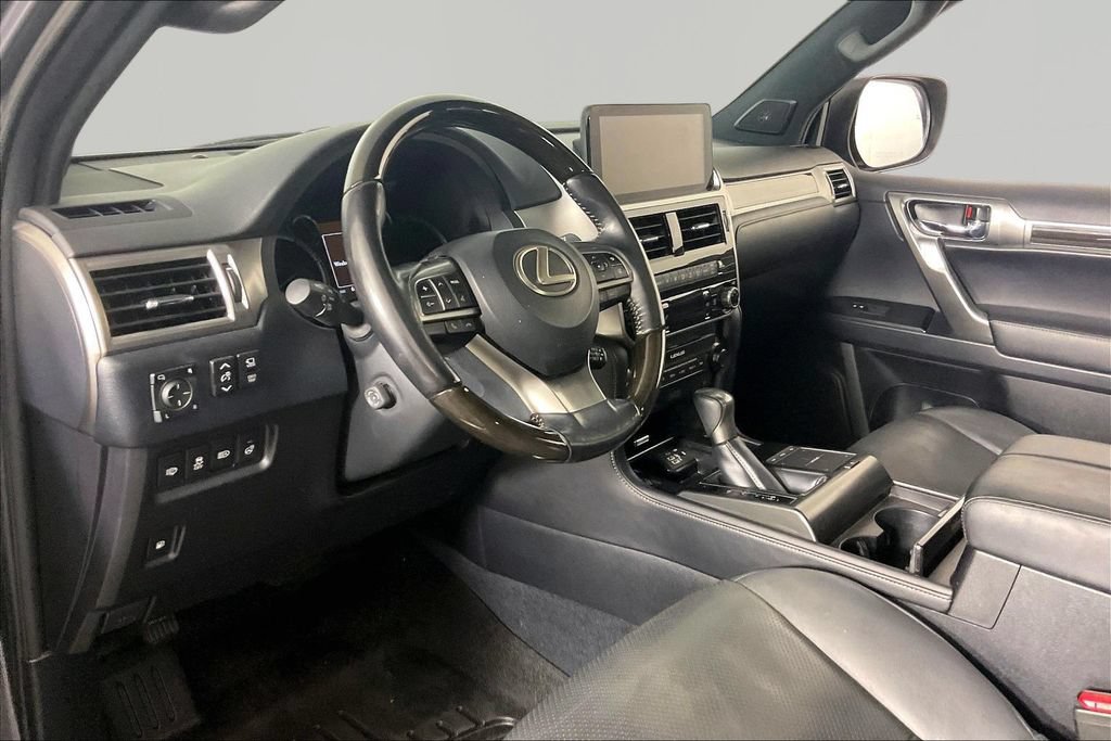 Used 2022 Lexus GX 460 Luxury w/ Off Road Package AWD/4WD image 16