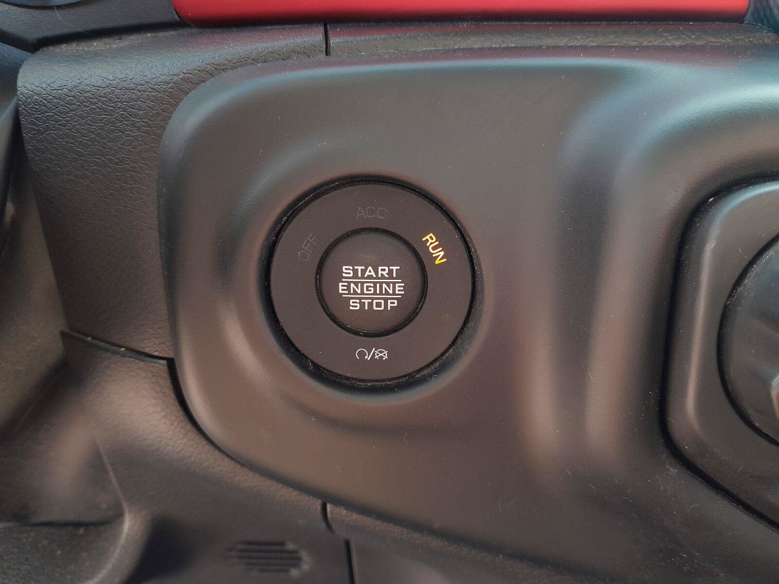 Used 2023 Jeep Gladiator Rubicon w/ Cold Weather Group AWD/4WD image 18