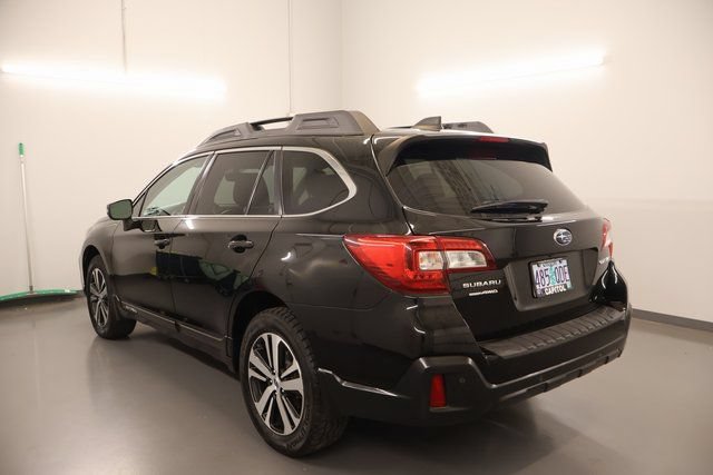 Used 2018 Subaru Outback 2.5i Limited AWD/4WD image 4