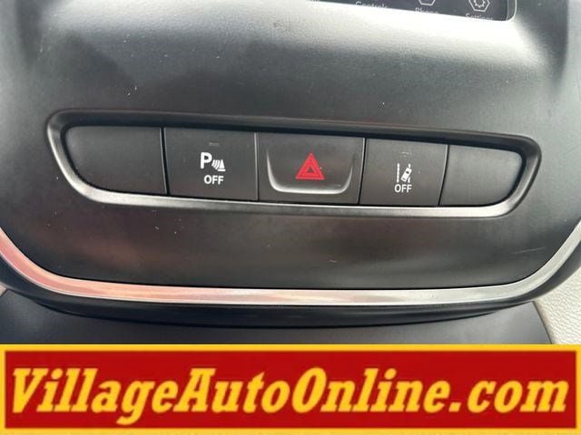 Used 2021 Jeep Cherokee Latitude Lux FWD image 22
