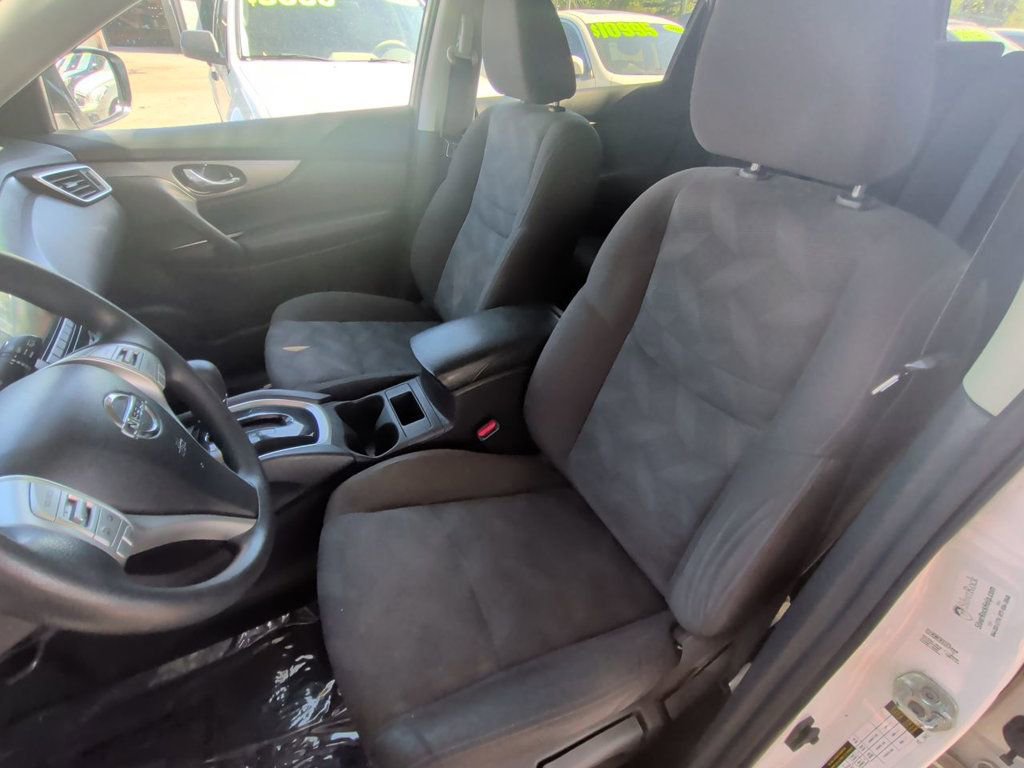 Used 2016 Nissan Rogue S w/ Appearance Package FWD image 14