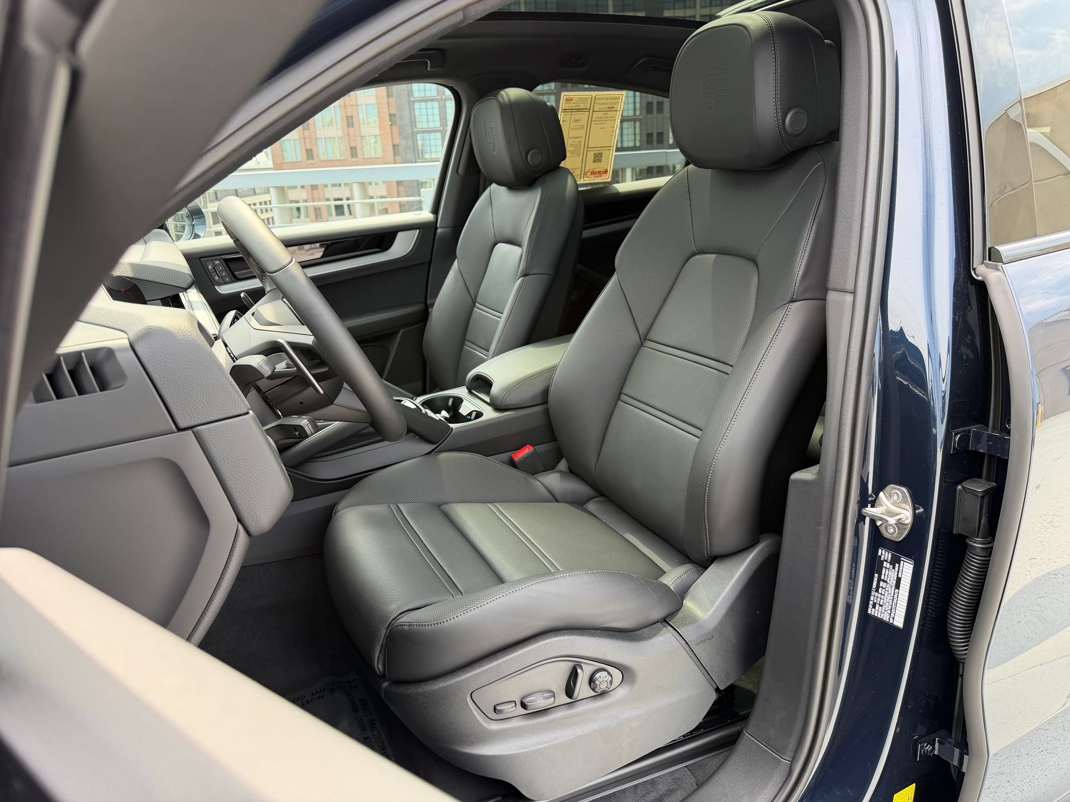 New 2026 Porsche Cayenne Coupe AWD/4WD image 5