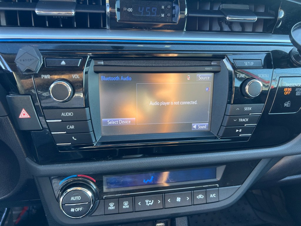 Used 2016 Toyota Corolla S image 29