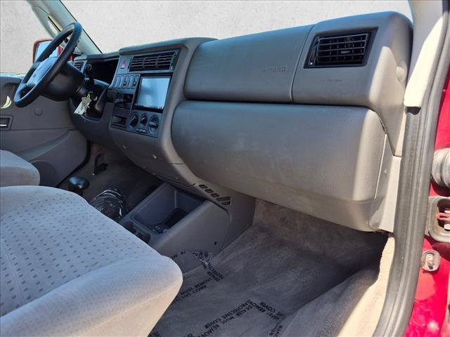 Used 2001 Volkswagen Eurovan FWD image 23