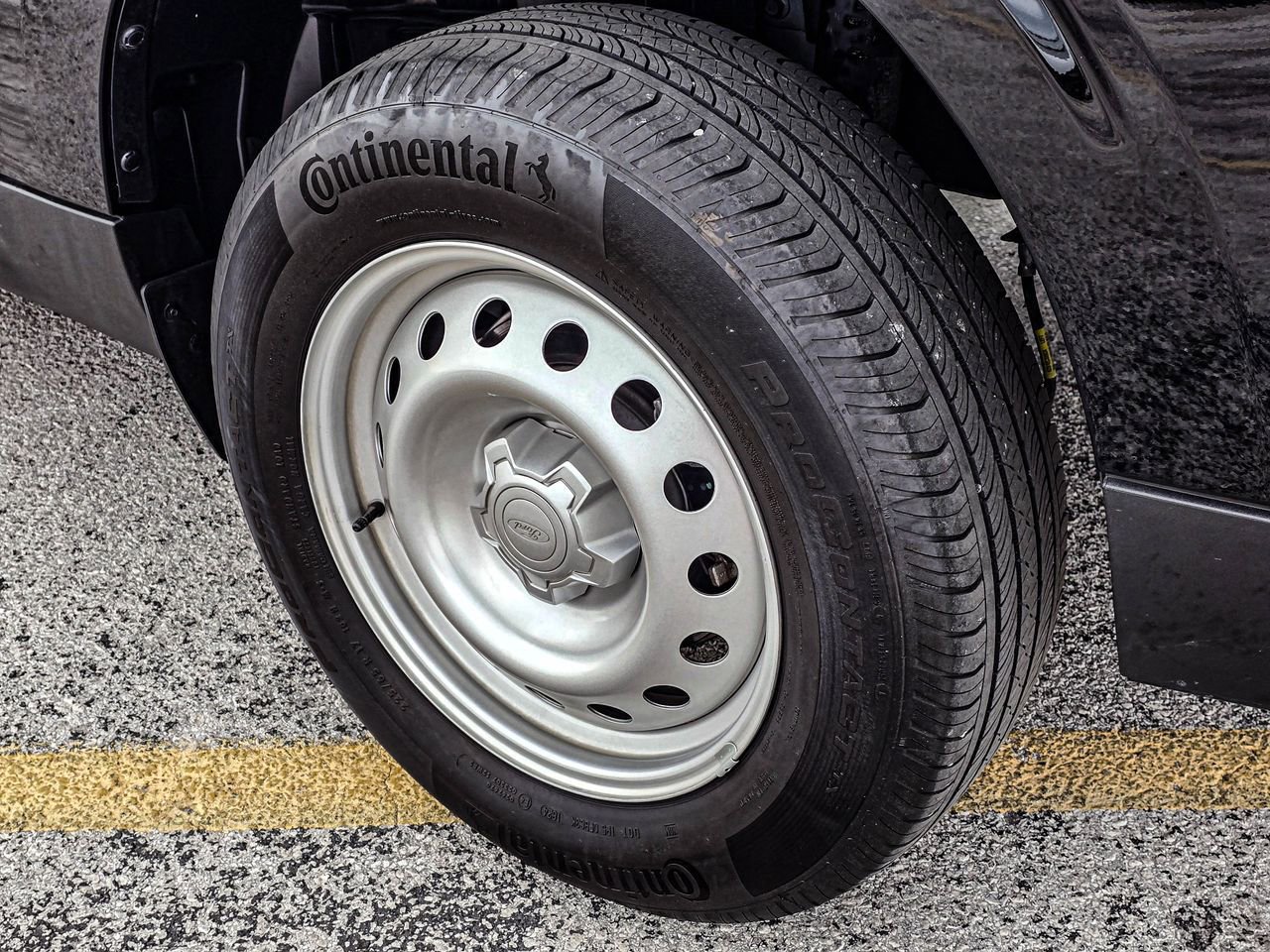 Used 2024 Ford Maverick XL image 10