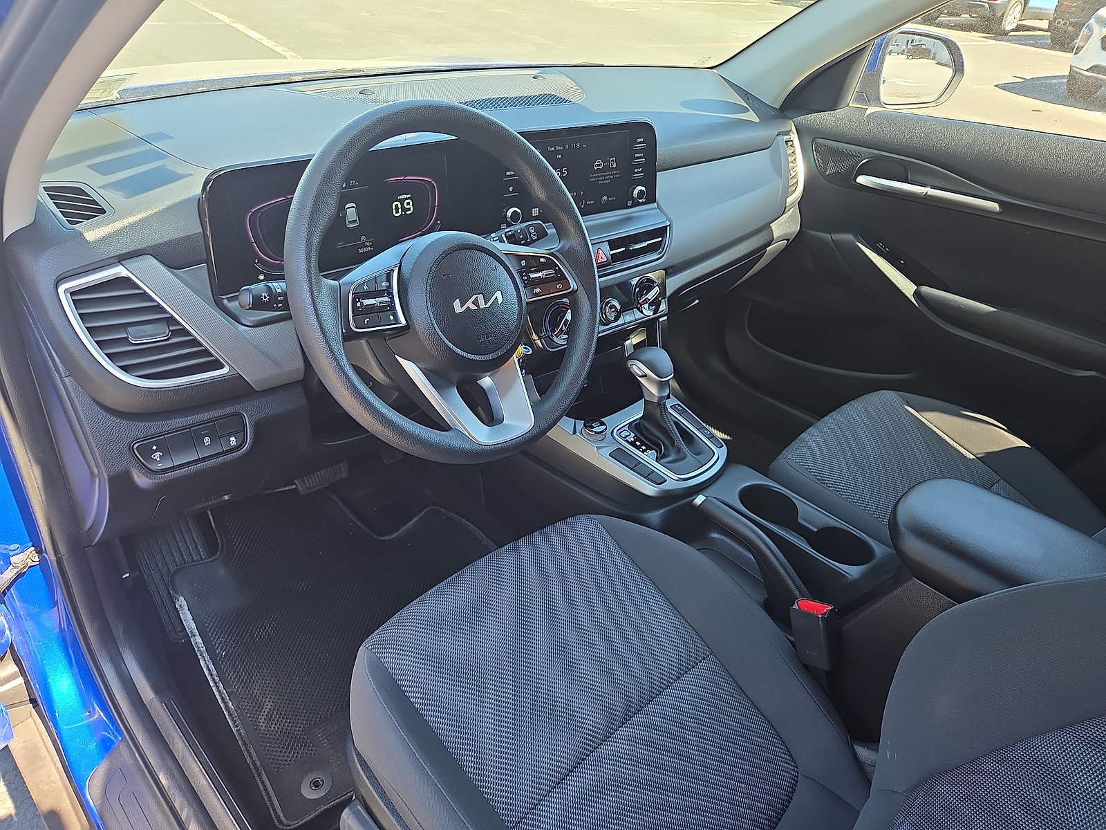 Used 2024 Kia Seltos LX AWD/4WD image 15