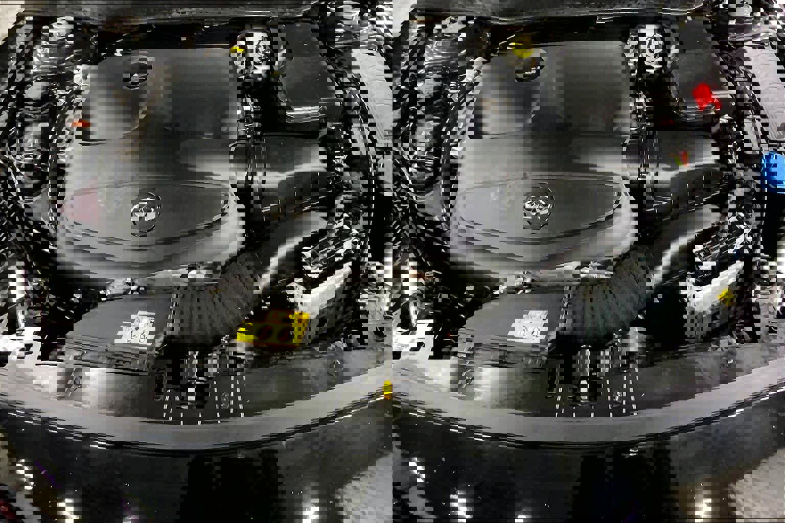 Used 2019 INFINITI QX30 LUXE w/ Navigation Package image 32